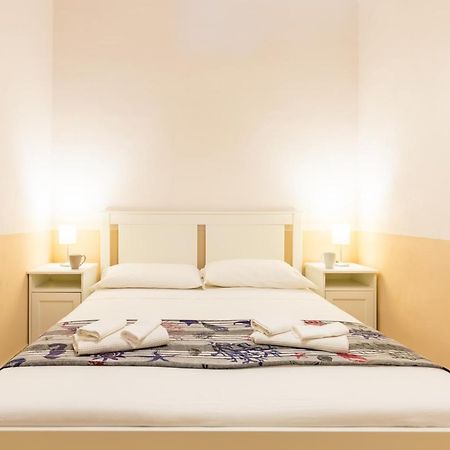 Ferienwohnung Tizzano House - La Marina Procida Exterior foto