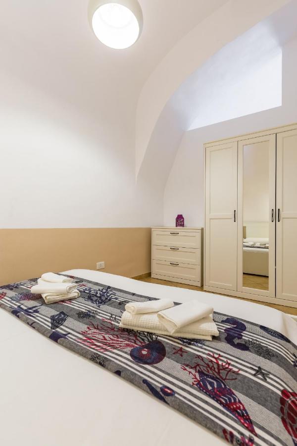 Ferienwohnung Tizzano House - La Marina Procida Exterior foto